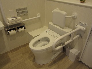 トイレ内部1