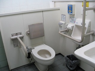 トイレ内部1