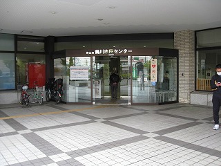 施設入口