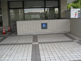 車いす対応駐車場