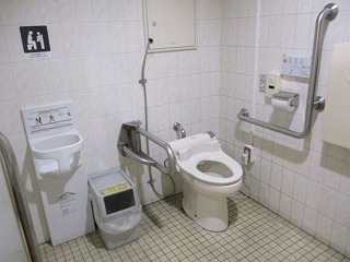 トイレ内部1