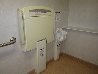 トイレ内部2