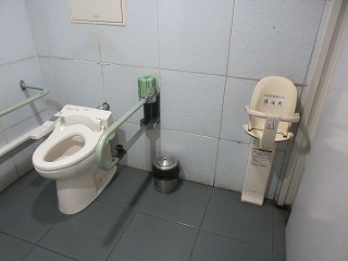 トイレ内部1