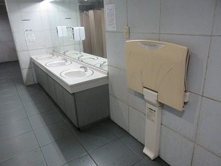 トイレ内部2