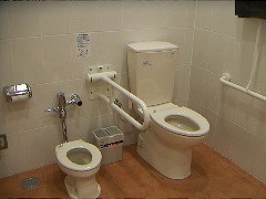 トイレ内部1