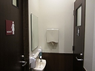 トイレ入口