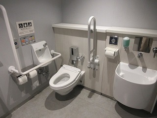 トイレ内部1