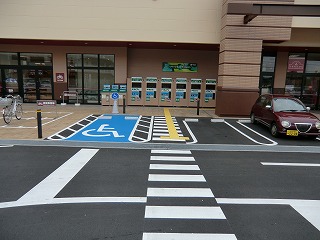 車いす対応駐車場