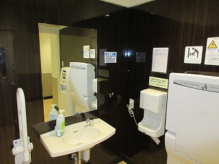 トイレ内部2