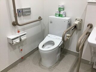トイレ内部1