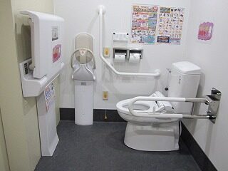 トイレ内部2