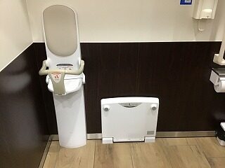 トイレ内部2