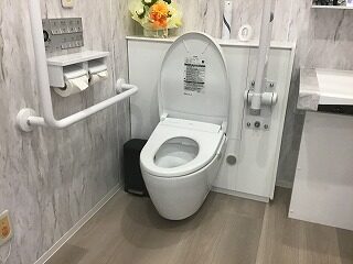 トイレ内部1